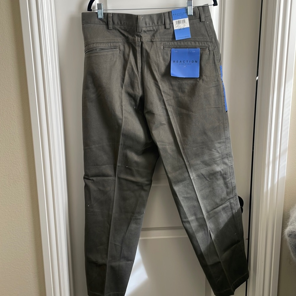NWT Kenneth cole reaction pants